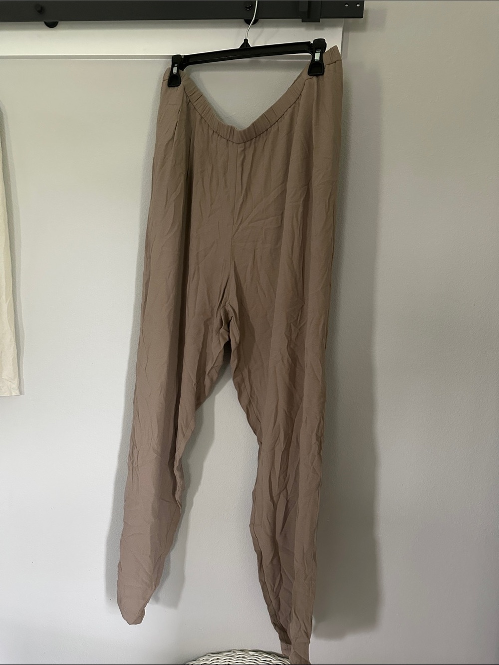 Eileen Fisher Straight Leg Pants in Taupe